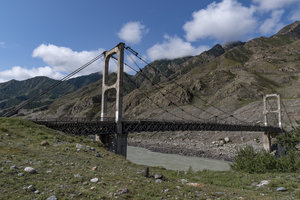 Цаплинский мост через реку Катунь