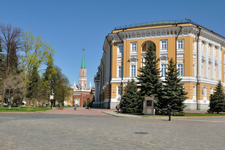 Никольская башня московского Кремля