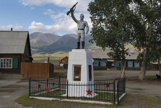 Памятник воинам села Курай, погибшим в годы Великой Отечественной войны