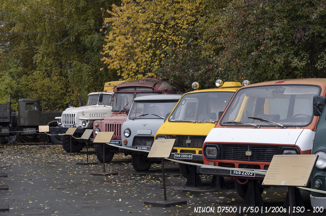 Осень на выставке ретро-автомобилей в музее имени Н.А. Акулинина
