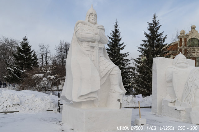 Скульптура "Не в силе Бог, а в правде" из города Смоленска