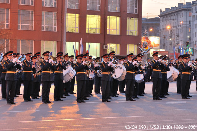 Военный оркестр на репетиции парада Победы